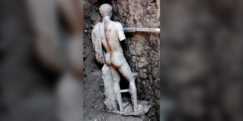 Patung Dewa Marmer ditemukan Arkeolog Bulgaria 