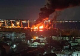 Pelabuhan Feodosia Krimea diserang Ukraina