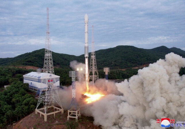 Peluncuran Satelit Korea Utara