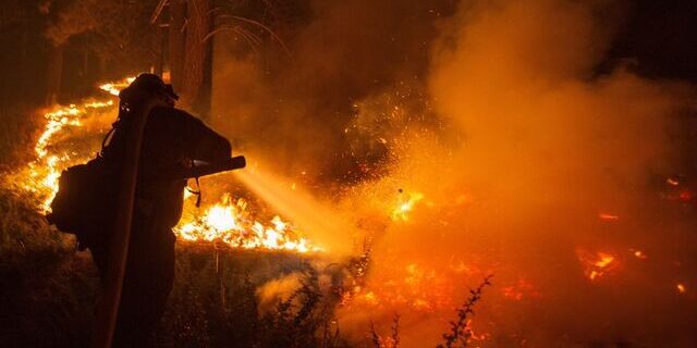 Pemadaman Kebakaran Los Angeles sedang berlangsung