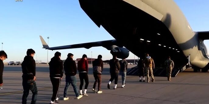 Penerbangan Deportasi Militer AS