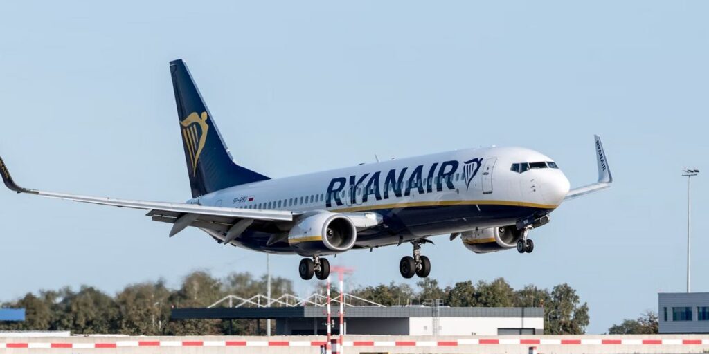 Penerbangan Ryanair dialihkan akibar GPS bermasalah