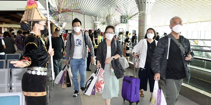 Pengunjung dari China harus dengan hasil tes negatif