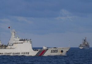 Penjaga Pantai China mengusir kapal Filipina