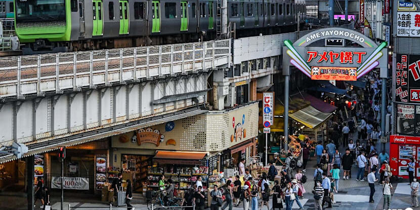 Perampok Jalanan Curi Uang Tunai di Stasun Ueno - Tokyo