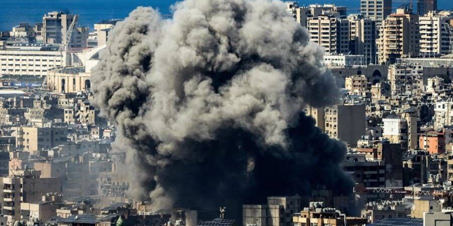 Perang Iran dengan AS-Israel.