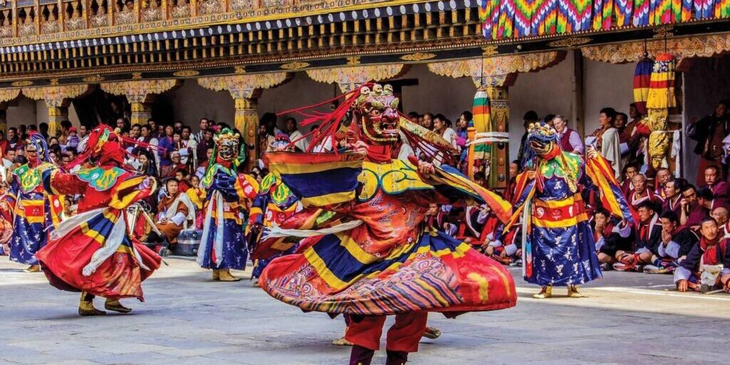 Pertunjukan Tradisional Bhutan