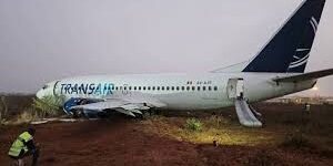 Pesawat Boeing 737 tergelincir