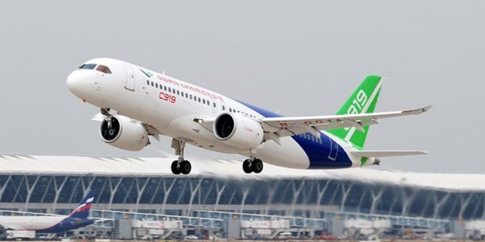 Pesawat Penumpang C919 China