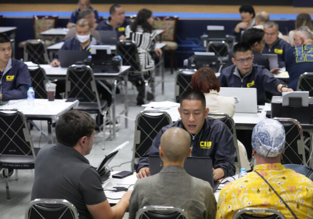 Polisi Thailand menahan belasan orang