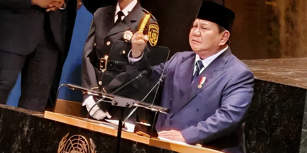 Presiden Prabowo Subianto menyampaikan pidato dalam Sidang Majelis Umum ke-80 Perserikatan Bangsa-Bangsa (PBB) di New York, Amerika Serikat, Selasa (23/9/2025). Presiden Prabowo menyampaikan pidato selama 19 menit bertemakan Seruan Indonesia untuk Harapan dengan menekankan solidaritas, keadilan global, hingga solusi dua negara bagi Palestina dan Israel.

