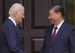 Presiden Joe Biden bertemua Presiden Xi Jinping