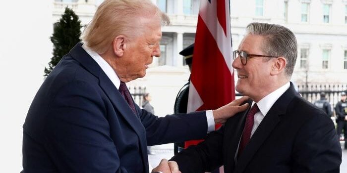 Presiden Trum dengan PM Keir Starmer