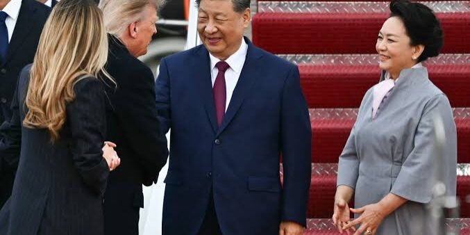 Presiden XiJinping disambut langsung Presiden Trump