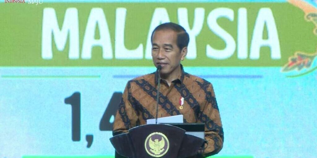Presiden Joko Widodo saat meresmikan Indonesian Furniture Industry and Handicraft Association (IFFINA) 2023, di Tangerang, Kamis (14/9/2023).