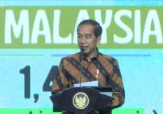 Presiden Joko Widodo saat meresmikan Indonesian Furniture Industry and Handicraft Association (IFFINA) 2023, di Tangerang, Kamis (14/9/2023).