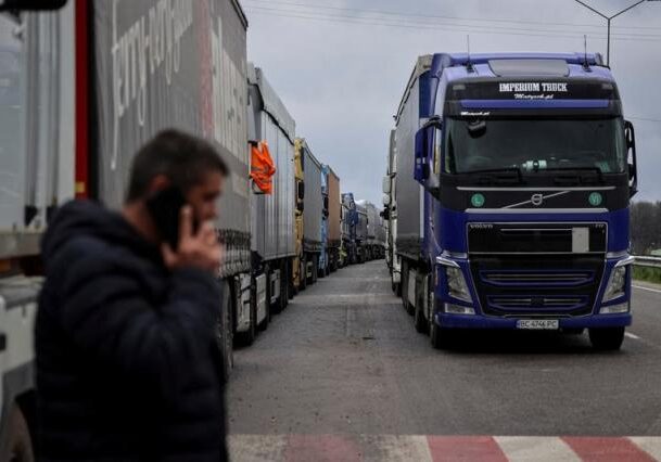 Protes supir truk di perbatasan Ukraina-Polandia
