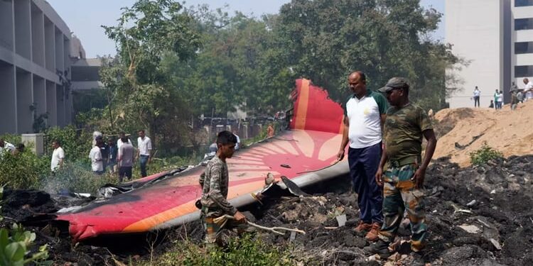 Puing Pesawat Air India yang mengalami kecelakaan