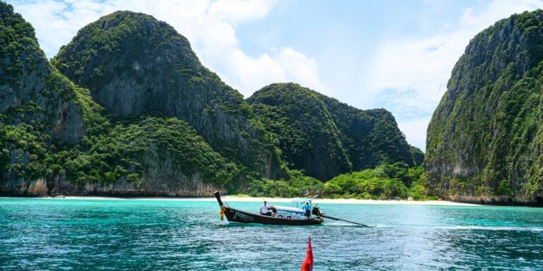 Pulau Liburan terkenal di Thailand alami kekurangan air