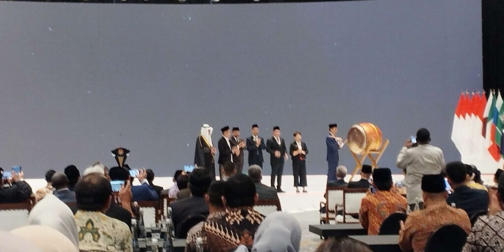 Presiden Joko Widodo saat membuka R20 International Summit of Religious Authorities, Senin (27/11/2023).