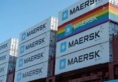 Raksasa pelayaran Maersk