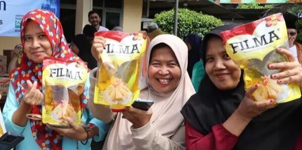 IKPP Serang Mill menggelar bazar minyak goreng murah di Desa Kragilan dan Desa Tegal Maja

