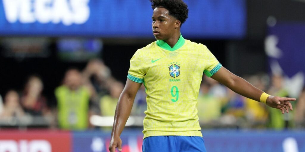 Remaja Brazil Endrick, umur 18 tahun