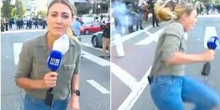 Reporter 9News Australia Lauren Tomasi ditembaki peluru karet