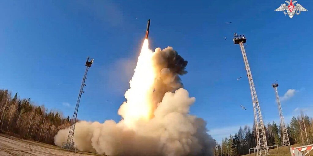 Rusia Gelar Latihan Nuklir 