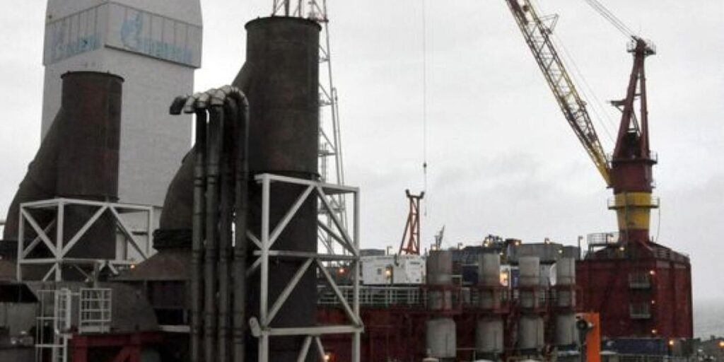 Rusia Kirim Minyak dari Arctic Kutub Utara