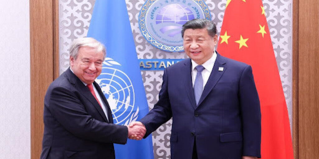 Sekjen PBB Antonio Guterres bersama Presiden Xi Jinping
