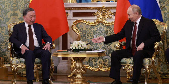 Sekjen Partai Komunis Vietnam To Lam dengan Presiden Putin