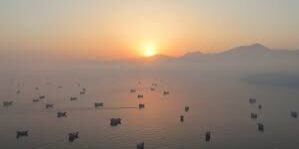 Selat Hormuz dibuka kembali hari Jumat