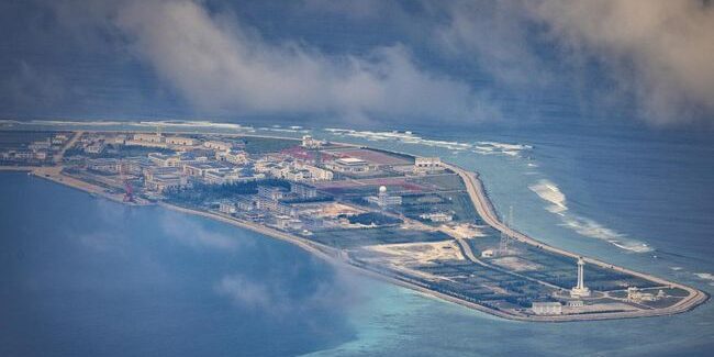 Sengketa Laut China Selatan antara Filipina dengan China
