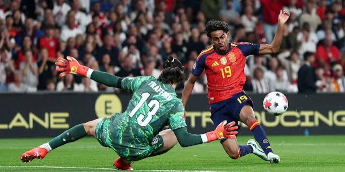 Spanyol mengalahkan Inggris di Stadion Wembley