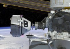 Starliner Boeing Berlabuh dengan ISS