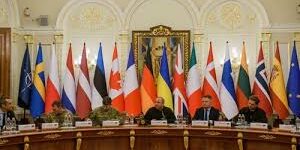 Sukutu Ukraina bahas rencana akhiri perang