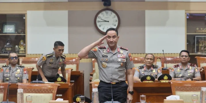 Calon Kapolri Komjen Suyudi Ario Seto mengikuti Uji Kelayakan dan Kepatutan Calon Kapolri di ruang Komisi III DPR, Kompleks Parlemen, Jakarta, Kamis (1/10/2026)

