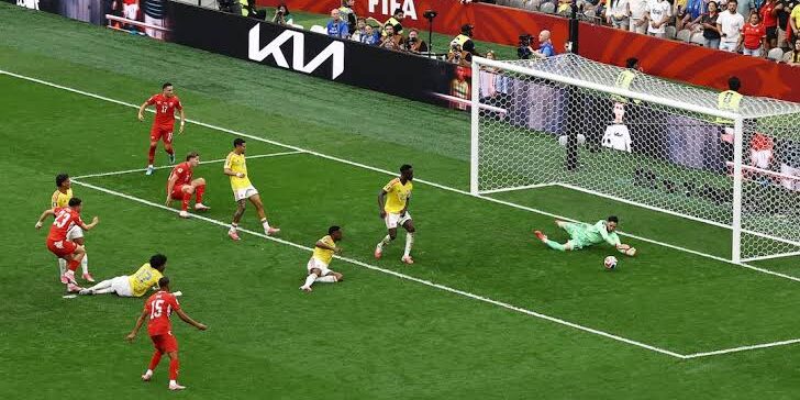 Swiss menang atas Kolumbia lewat adu penalti