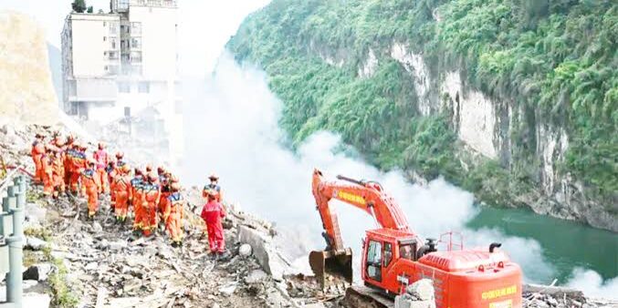 Tanah Longsor di Chongqing - China
