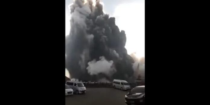 Tangkapan layar video yang viral di media sosial