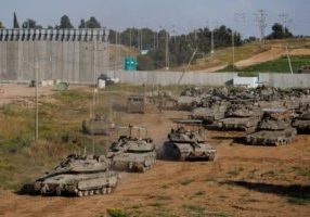 Tank Israel manuver di Gaza