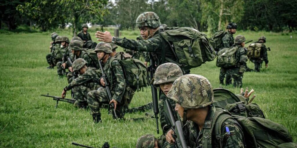 Thailand bersiap untuk aksi militer