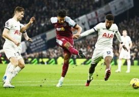 Tottenham Hotspur mengalami kekalahan ketiga lawan Villa