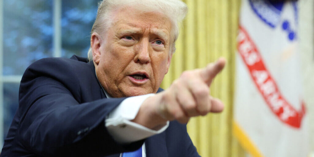 Trump tunda tarif 90 hari