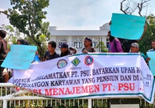 Karyawan PT PSU Unjukrasa