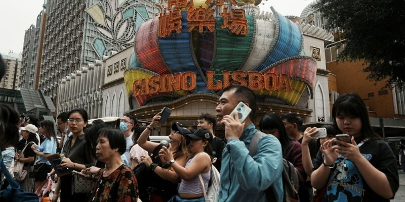 Turis China di Macau pada Liburan Hari Buruh