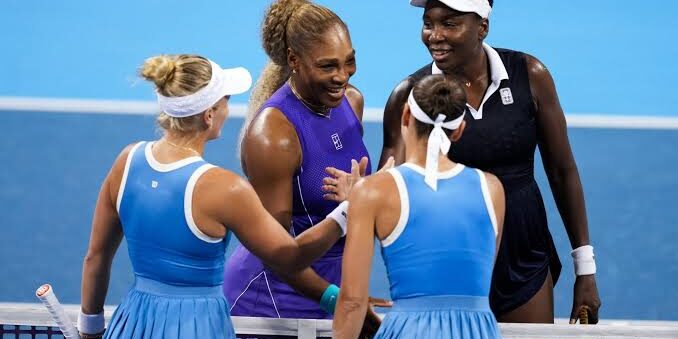 Venus Williams & Serena Williams kalah di ganda putri