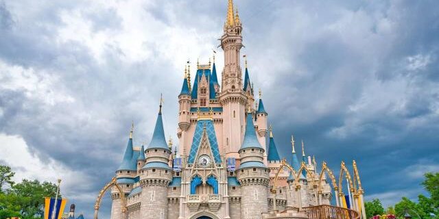 Walt Disney perkenalkan atraksi baru