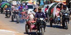 Warga Siem Reap Kamboja mengungsi akibat serangan Thailand